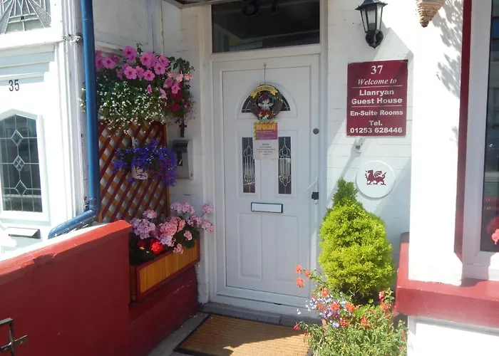Llanryan Guest House Blackpool